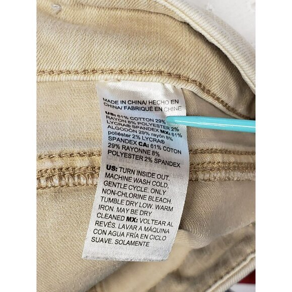 Chico's Pull On Jegging Ankle Pants With Button Detail Size 14R 2.5R Beige STAIN - Picture 9 of 9